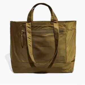 The (Re)sourced Tote Bag from Madewell. Olive green.